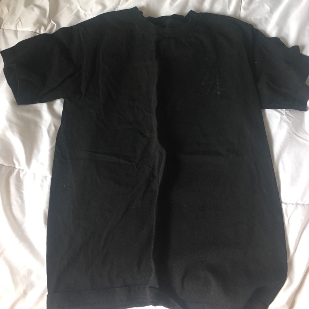 Sketchy Tank Trust No Suits t-shirt